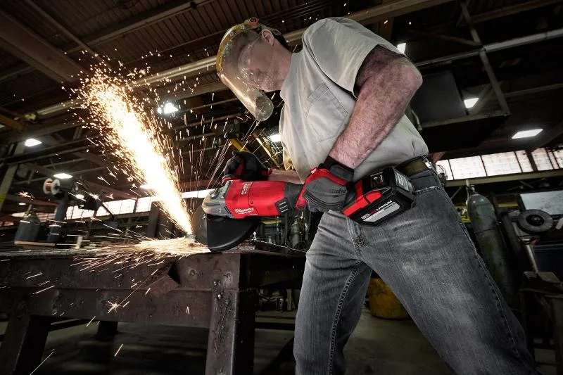 Демонстрация работы Milwaukee