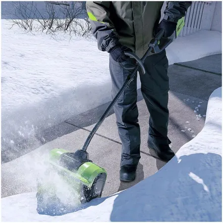 Снегоуборщик аккумуляторный Greenworks 60V GD60SSK4 (1хАКБ 4Ач и ЗУ) 30 см 2602607UB