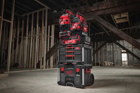 Ящик Milwaukee с 2+1 выдвижными отсеками PACKOUT™ 4932493190