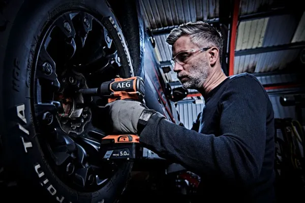 Гайковерты