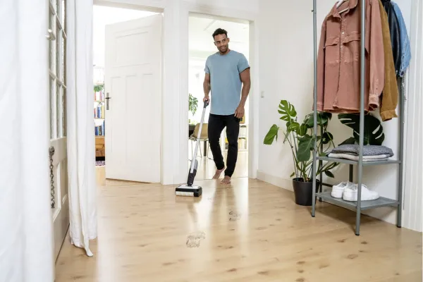 Аппарат для влажной уборки пола Karcher FC 2-4 Battery Set 