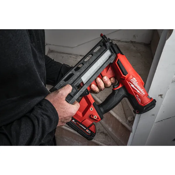 Угловой отделочный нейлер Milwaukee M18 FUEL™ 16 GA  M18 FN16GA-0X 4933478094