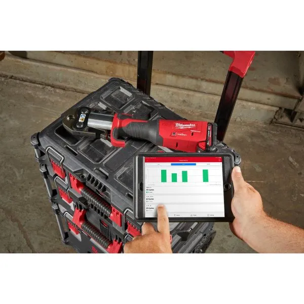 Аккумуляторный инструмент для обжима труб Milwaukee M18 ONEBLHPT-302C Geberit Mapress Set 4933480904