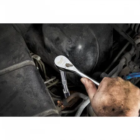 Набор метрических головок с воротком Milwaukee 3/8'' (32 предмета) 4932464945