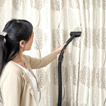 Пылесос Karcher VC 3 Premium 1.198-051.0