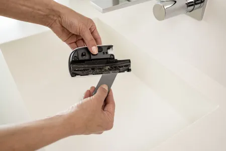 Аппарат для влажной уборки пола Karcher FC 4-4 Battery Set + стеклоочиститель Karcher WV 4-4 Plus (Полная комплектация. Отсутствует упаковочная коробка у стеклоочистителя) 9.817-889.1