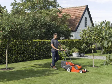 Газонокосилки и сенокосилки