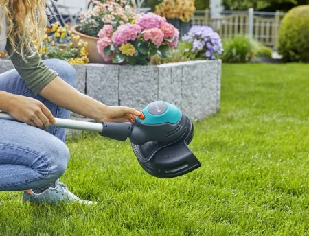 Триммер аккумуляторный Gardena EasyCut Li-18/23 Set 