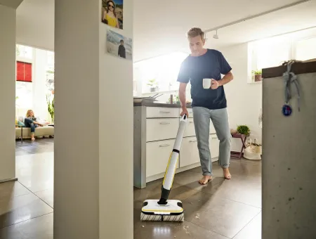 Аппарат для влажной уборки пола Karcher FC 7 Cordless 