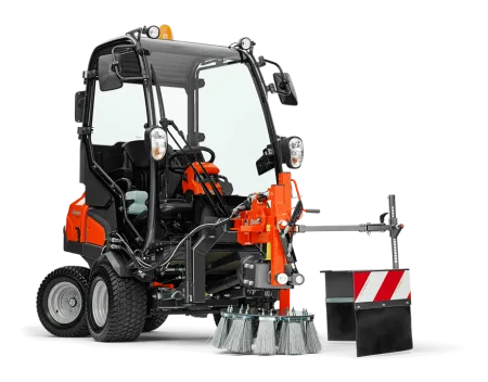 Райдер Husqvarna P 525D с кабиной