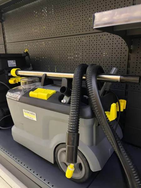 Аппарат для чистки ковров Karcher Puzzi 10/1 (нет коробки, запаян бак, б/у) 1.100-130.1