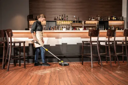 Электровеник Karcher EB 30/1 Li-Ion 1.545-126.0