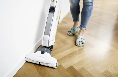 Аппарат для влажной уборки Karcher FC 5 Cordless Premium 1.055-660.0