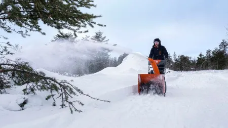 Снегоуборщики