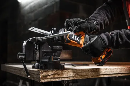 Сабельные и столярные пилы