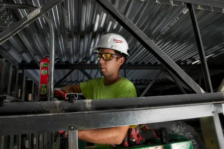 Защитные очки Milwaukee Performence 4932478928