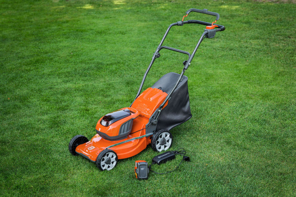 Газонокосилки и сенокосилки