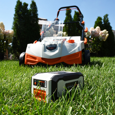 Аэратор-скарификатор Daewoo DSC 3840Li (без АКБ и ЗУ) DSC 3840Li Снегоуборщики