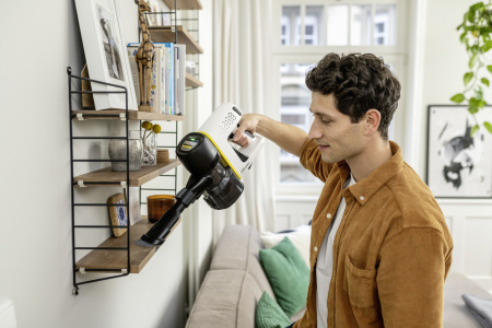 Пылесос вертикальный аккумуляторный Karcher VC 4 Cordless MyHome Pet 1.198-633.0