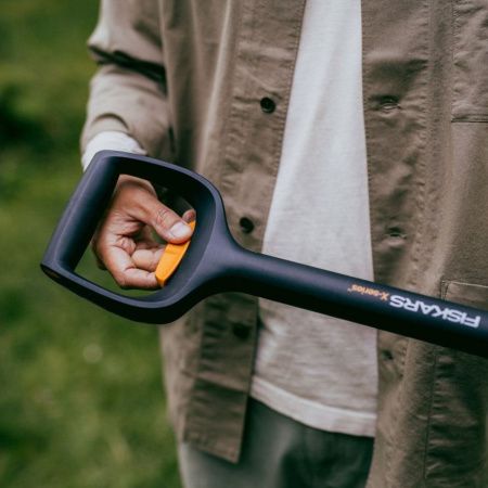 Корнеудалитель телескопический X-series FISKARS 1080510