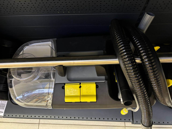 Аппарат для чистки ковров Karcher Puzzi 10/1 (нет коробки, запаян бак, б/у) 1.100-130.1