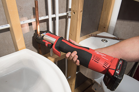 Аккумуляторный инструмент для обжима труб Milwaukee M18 BLHPT-202C Geberit Mapress Set 4933480903 Аккумуляторный инструмент для обжима труб Milwaukee M18 BLHPT-202C Geberit Mapress Set 4933480903