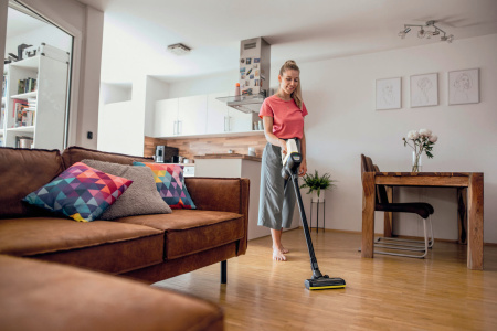 Пылесос вертикальный аккумуляторный Karcher VC 4 Cordless MyHome Car 1.198-632.0 Пылесос вертикальный аккумуляторный Karcher VC 4 Cordless MyHome Car 1.198-632.0