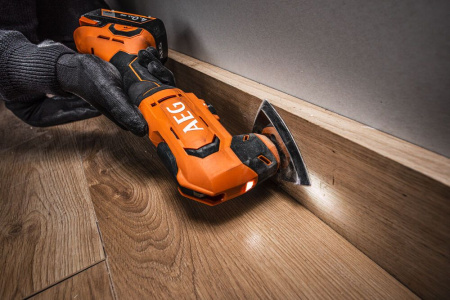 Многофункциональный инструмент (реноватор)