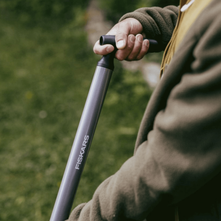 Корнеудалитель Ergonomic FISKARS 1080409