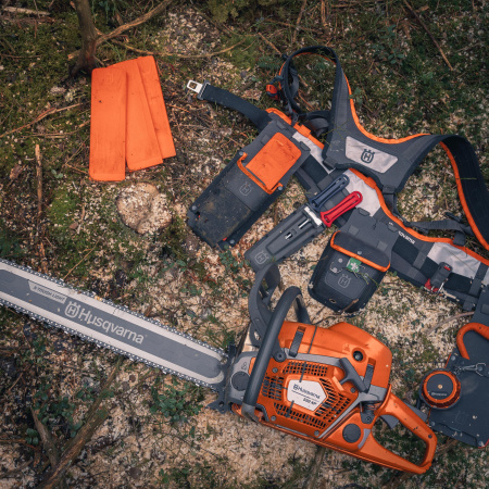 Инструменты для работы в лесу