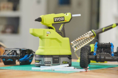 Клеевые пистолеты