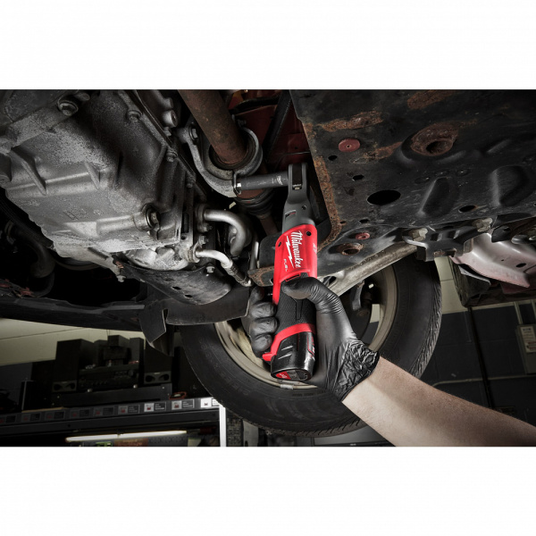 M12 FUEL™ субкомпактная 3/8" импульсная трещотка M12 FIR38-201B 4933459798 M12 FUEL™ субкомпактная 3/8" импульсная трещотка M12 FIR38-201B 4933459798