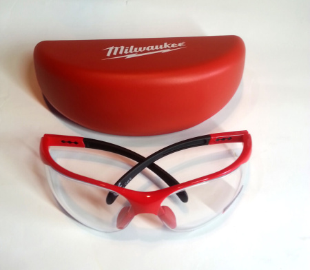 Очки защитные Milwaukee 4932352997 Очки защитные Milwaukee 4932352997