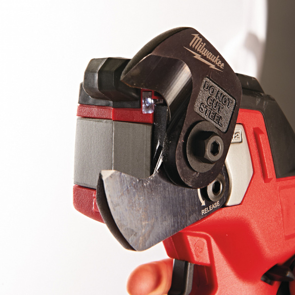 М12™ субкомпактный кабелерез M12 CC 4933431600