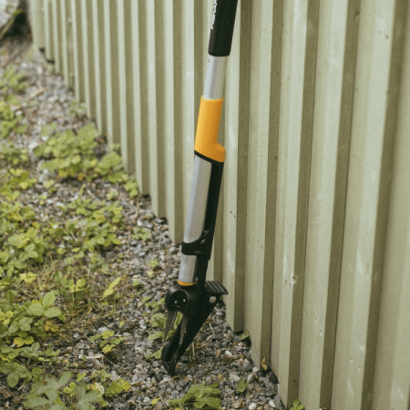 Корнеудалитель Ergonomic FISKARS 1080409