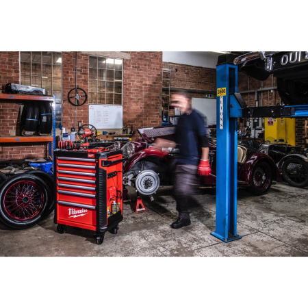 Инструментальная тележка Milwaukee 30˝ / 78 см, 7 полок (1 шт.) 4932478849