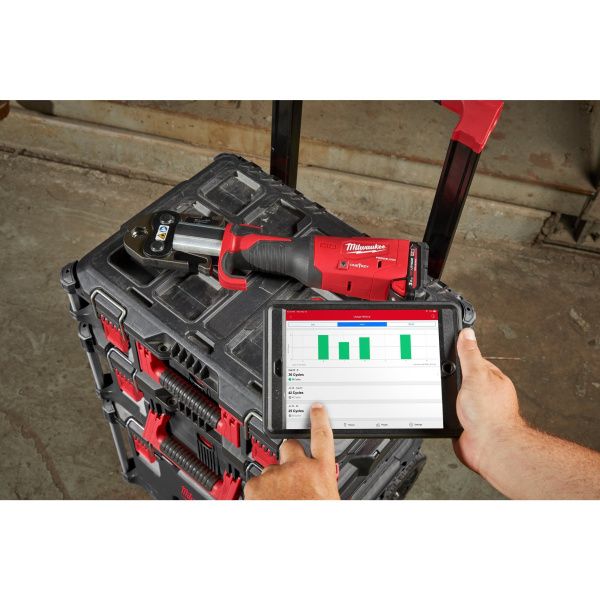 Аккумуляторный инструмент для обжима труб Milwaukee M18 ONEBLHPT-302C Geberit Mapress Set 4933480904 Аккумуляторный инструмент для обжима труб Milwaukee M18 ONEBLHPT-302C Geberit Mapress Set 4933480904