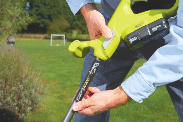 Триммер аккумуляторный Ryobi RLT1825M15S ONE + 5133005015