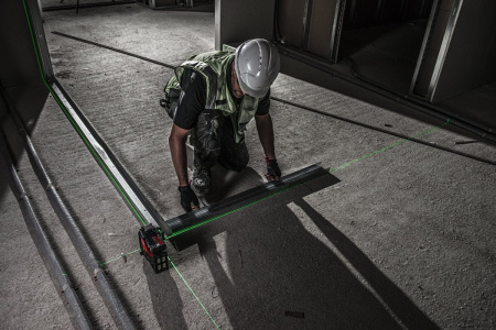 Нивелир лазерный мультилинейный Milwaukee M12 3PL-0C  4933478103 Нивелир лазерный мультилинейный Milwaukee M12 3PL-0C  4933478103