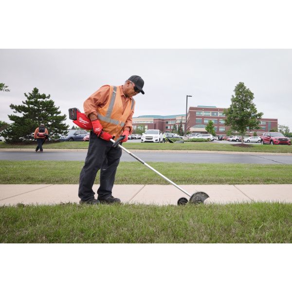 Аккумуляторный триммер Milwaukee M18 FEDG  4933493556