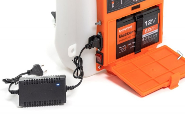 Опрыскиватель аккумуляторный DeWORKS FA 12 FA12