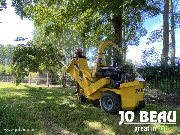 Измельчитель древесины Jo Beau M500 001419 Садовые измельчители