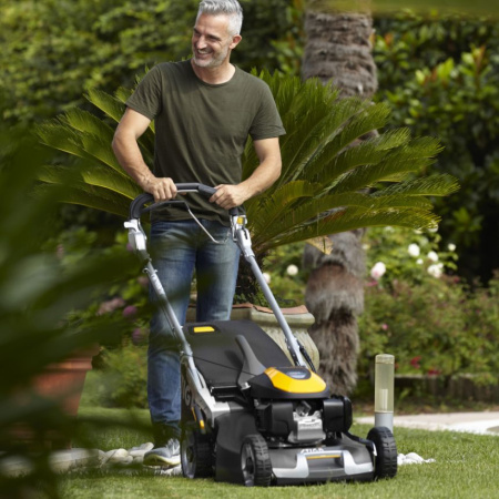 Газонокосилка бензиновая самоходная Stiga Twinclip 55 SV H