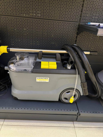 Аппарат для чистки ковров Karcher Puzzi 10/1 (нет коробки, запаян бак, б/у) 1.100-130.1