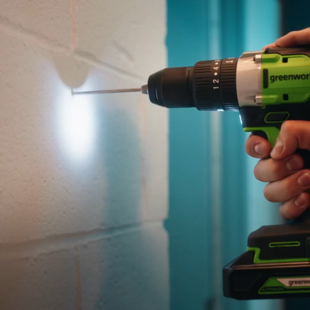 Набор сверл, бит и коронок Greenworks (90 шт) в кейсе 2944607