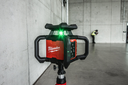 Аккумуляторный ротационный лазерный нивелир Milwaukee M18 RLOHVG300-501C 4933493194