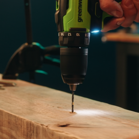 Набор сверл, бит и коронок Greenworks (90 шт) в кейсе 2944607