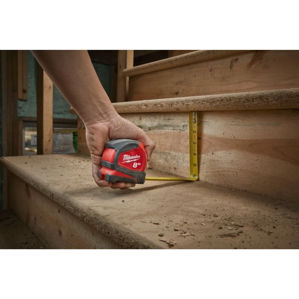Рулетка Milwaukee Pro Compact 8м / ширина 25 мм 4932459594