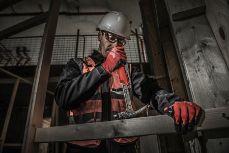 Молоток Milwaukee стальной с прямым гвоздодером 20 унций/570 грамм 4932478654 Молоток Milwaukee стальной с прямым гвоздодером 20 унций/570 грамм 4932478654