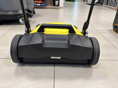 Подметальная машина Karcher S 4 Twin (мелкие потертости на корпусе, помята коробка) 1.766-360.1
